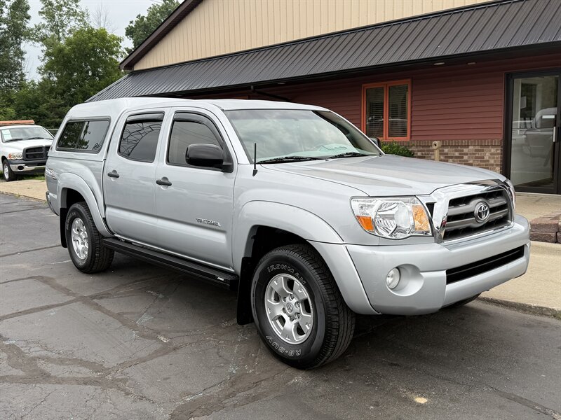 2010 Toyota Tacoma PreRunner V6  Double Cab 4X2 - Photo 1 - Flushing, MI 48433