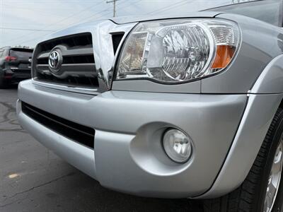 2010 Toyota Tacoma PreRunner V6  Double Cab 4X2 - Photo 35 - Flushing, MI 48433