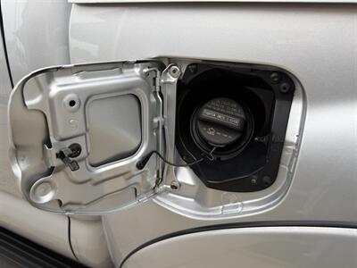 2010 Toyota Tacoma PreRunner V6  Double Cab 4X2 - Photo 20 - Flushing, MI 48433