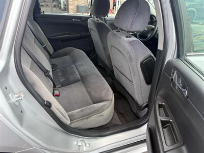 2014 Chevrolet Impala Limited LS 6-Passenger - Photo 17 - Flushing, MI 48433