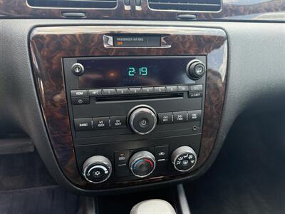 2014 Chevrolet Impala Limited LS 6-Passenger - Photo 11 - Flushing, MI 48433