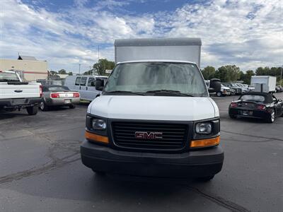 2006 GMC Savana 3500 Cutaway 139 " WB  10' Box - Photo 5 - Flushing, MI 48433