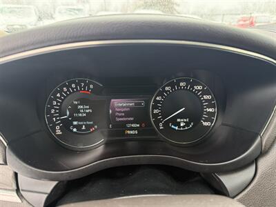 2017 Lincoln MKC Reserve  AWD - Photo 13 - Flushing, MI 48433