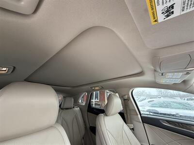 2017 Lincoln MKC Reserve  AWD - Photo 28 - Flushing, MI 48433