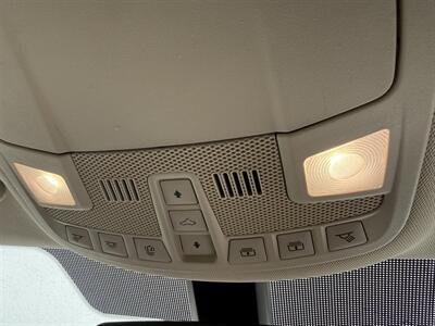 2017 Lincoln MKC Reserve  AWD - Photo 27 - Flushing, MI 48433