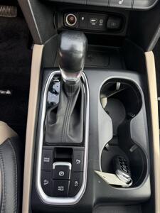 2020 Hyundai SANTA FE SEL 2.0T AWD - Photo 19 - Flushing, MI 48433