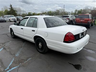2003 Ford Crown Victoria Police Interceptor  P71 - Photo 5 - Flushing, MI 48433