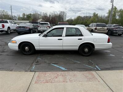 2003 Ford Crown Victoria Police Interceptor  P71 - Photo 9 - Flushing, MI 48433