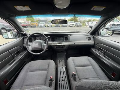 2003 Ford Crown Victoria Police Interceptor  P71 - Photo 17 - Flushing, MI 48433