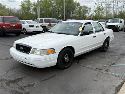 2003 Ford Crown Victoria Police Interceptor  P71 - Photo 2 - Flushing, MI 48433