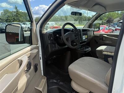 2007 Chevrolet Express 2500   - Photo 9 - Flushing, MI 48433