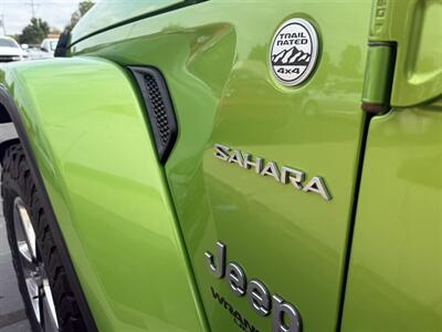 2019 Jeep Wrangler Unlimited Sahara  4X4 - Photo 10 - Flushing, MI 48433