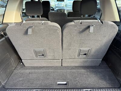 2010 Ford Explorer XLT  4X2 - Photo 19 - Flushing, MI 48433