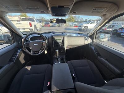 2010 Ford Explorer XLT  4X2 - Photo 9 - Flushing, MI 48433