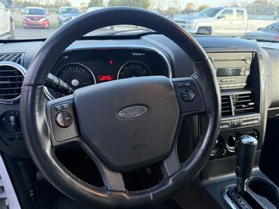 2010 Ford Explorer XLT  4X2 - Photo 12 - Flushing, MI 48433