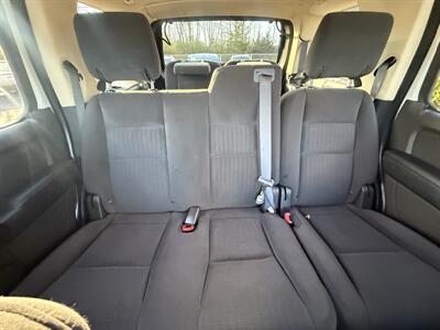 2010 Ford Explorer XLT  4X2 - Photo 11 - Flushing, MI 48433