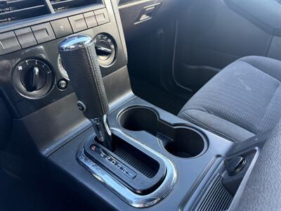 2010 Ford Explorer XLT  4X2 - Photo 15 - Flushing, MI 48433