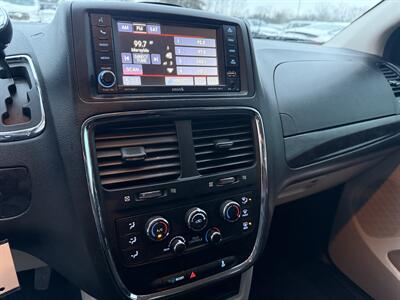 2017 Dodge Grand Caravan SE   - Photo 17 - Flushing, MI 48433