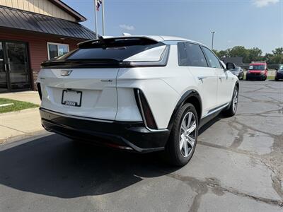 2024 Cadillac LYRIQ Tech   - Photo 9 - Flushing, MI 48433