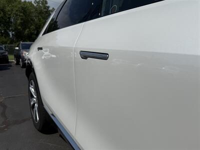 2024 Cadillac LYRIQ Tech   - Photo 12 - Flushing, MI 48433