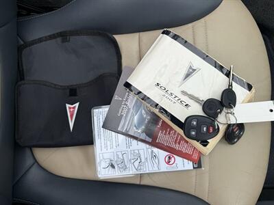 2007 Pontiac Solstice 5-Speed Manual   - Photo 36 - Flushing, MI 48433