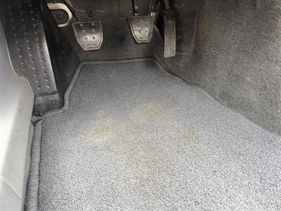 2007 Pontiac Solstice 5-Speed Manual   - Photo 23 - Flushing, MI 48433