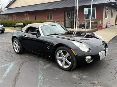 2007 Pontiac Solstice 5-Speed Manual   - Photo 6 - Flushing, MI 48433