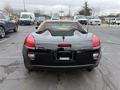 2007 Pontiac Solstice 5-Speed Manual   - Photo 7 - Flushing, MI 48433