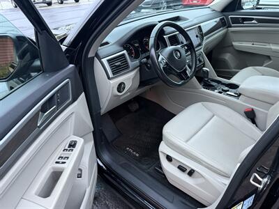 2018 Volkswagen Atlas V6 SE 4Motion   - Photo 9 - Flushing, MI 48433