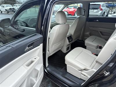 2018 Volkswagen Atlas V6 SE 4Motion   - Photo 19 - Flushing, MI 48433