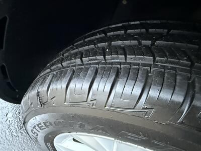 2018 Volkswagen Atlas V6 SE 4Motion   - Photo 33 - Flushing, MI 48433