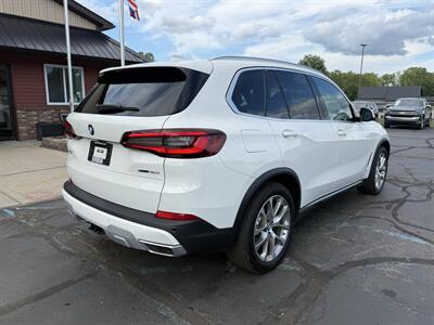 2022 BMW X5 xDrive40i - Photo 7 - Flushing, MI 48433