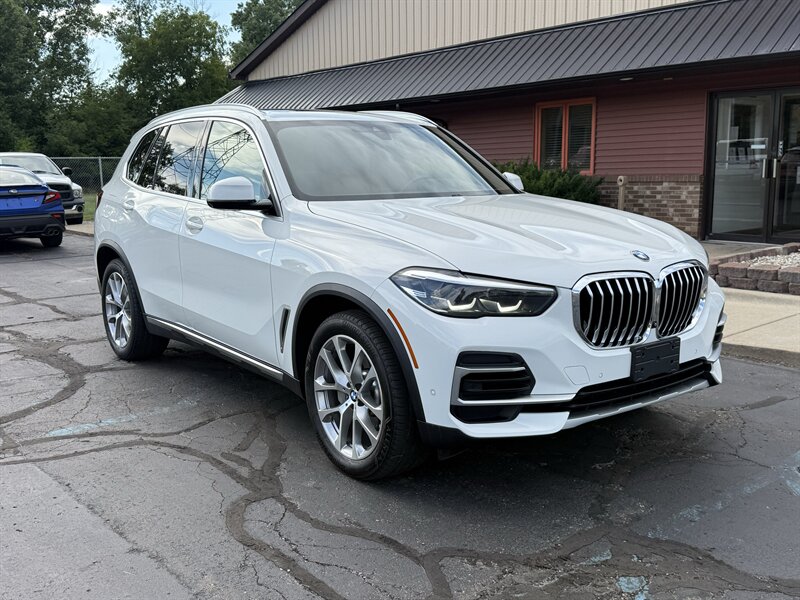 2022 BMW X5 xDrive40i   - Photo 1 - Flushing, MI 48433