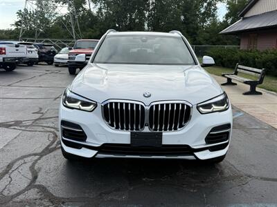 2022 BMW X5 xDrive40i - Photo 2 - Flushing, MI 48433