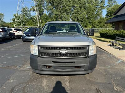 2011 Chevrolet Silverado 1500 Work Truck V8 - Photo 2 - Flushing, MI 48433