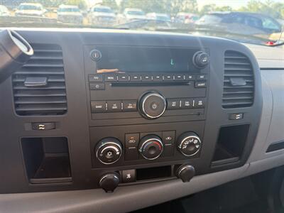 2011 Chevrolet Silverado 1500 Work Truck V8 - Photo 14 - Flushing, MI 48433