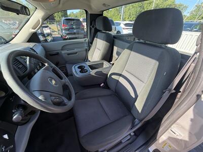 2011 Chevrolet Silverado 1500 Work Truck V8 - Photo 11 - Flushing, MI 48433