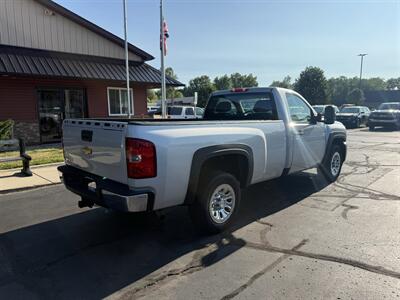 2011 Chevrolet Silverado 1500 Work Truck V8 - Photo 7 - Flushing, MI 48433