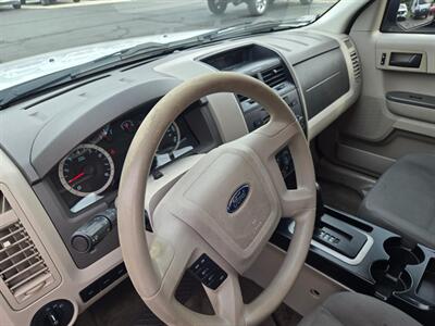 2012 Ford Escape XLS   - Photo 13 - Flushing, MI 48433