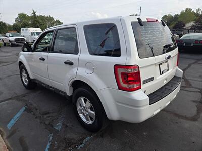 2012 Ford Escape XLS   - Photo 3 - Flushing, MI 48433