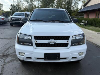 2008 Chevrolet Trailblazer 3LT 4X4   - Photo 2 - Flushing, MI 48433