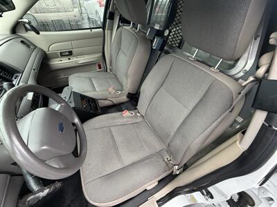 2011 Ford Crown Victoria Police Interceptor - Photo 11 - Flushing, MI 48433
