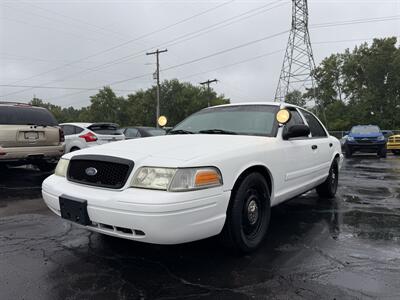 2011 Ford Crown Victoria Police Interceptor - Photo 2 - Flushing, MI 48433