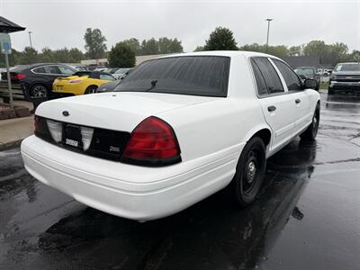 2011 Ford Crown Victoria Police Interceptor - Photo 5 - Flushing, MI 48433