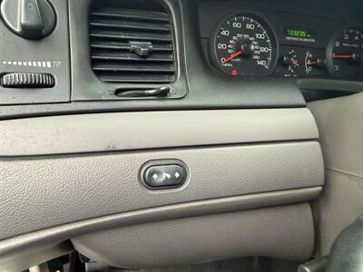 2011 Ford Crown Victoria Police Interceptor - Photo 21 - Flushing, MI 48433