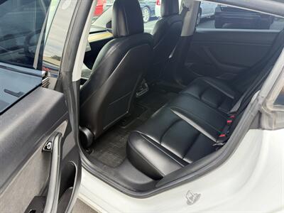 2019 Tesla Model 3 Standard Range Plus   - Photo 16 - Flushing, MI 48433