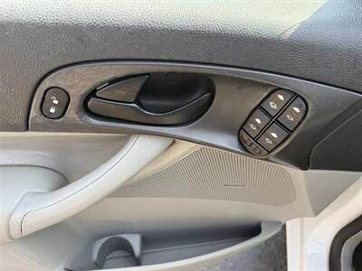 2007 Ford Focus ZX4 S - Photo 13 - Flushing, MI 48433