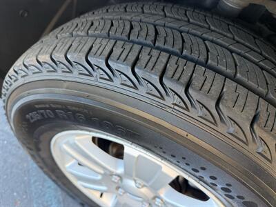 2008 Ford Explorer XLT  4X2 w/3rd Row - Photo 21 - Flushing, MI 48433