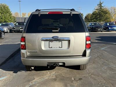 2008 Ford Explorer XLT  4X2 w/3rd Row - Photo 7 - Flushing, MI 48433