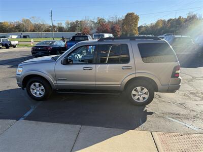 2008 Ford Explorer XLT  4X2 w/3rd Row - Photo 9 - Flushing, MI 48433